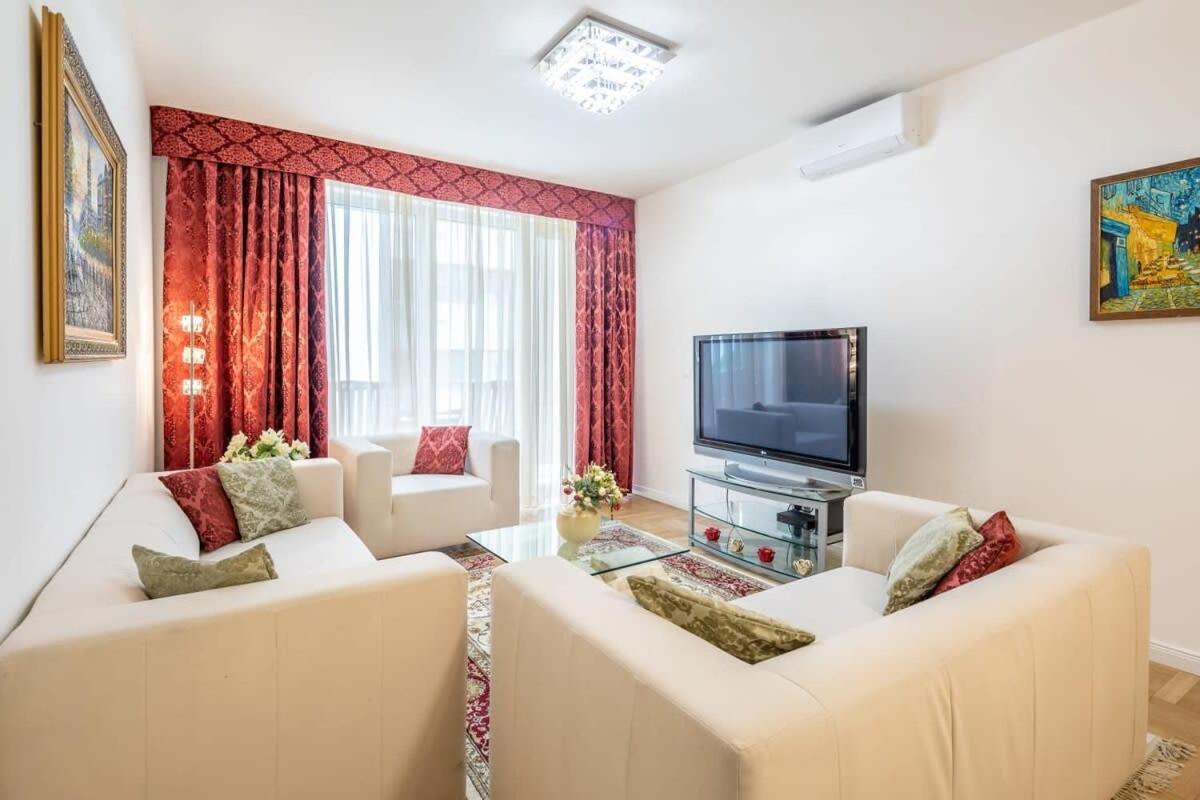 Apartamento Homey With Ac And Balcony